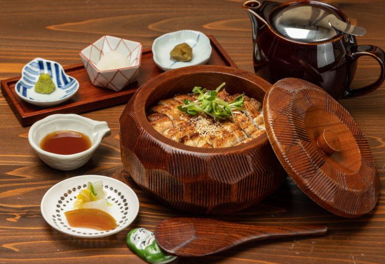 「名物」大　白まぶし（白焼きうなぎにオリジナル塩ダレ）
